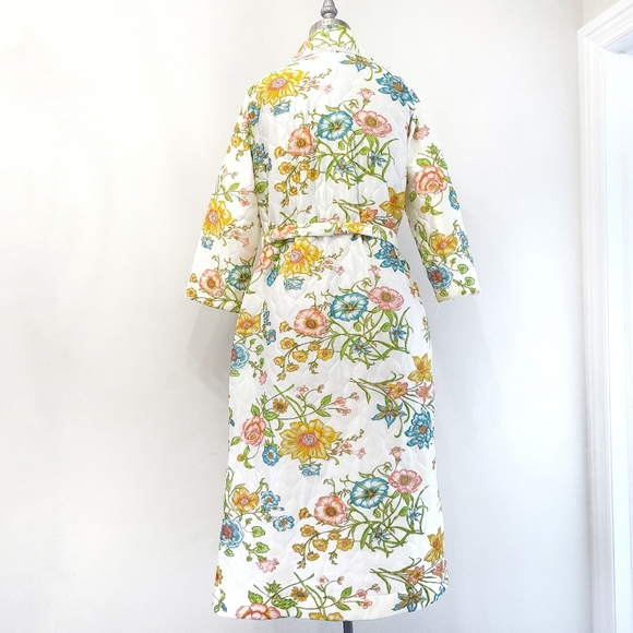 Vintage 60s Princess Lingerie Satin Wild Blooms Floral Quilted House Jacket - Picture 12 of 16